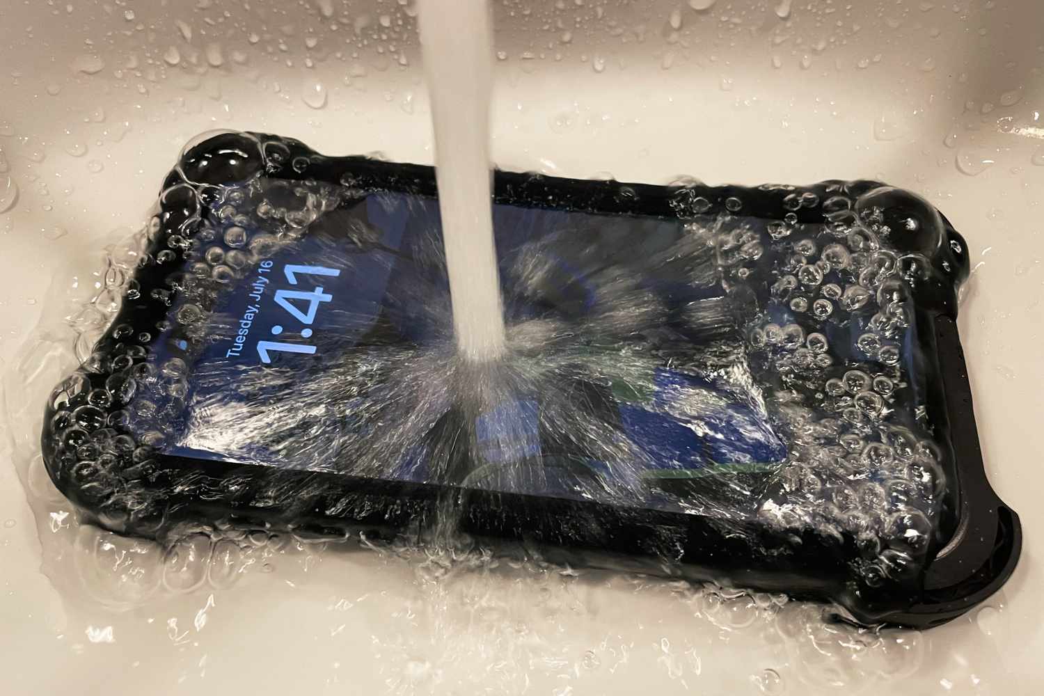 Discover Durable Waterproof Phone Cases for Every Adventure